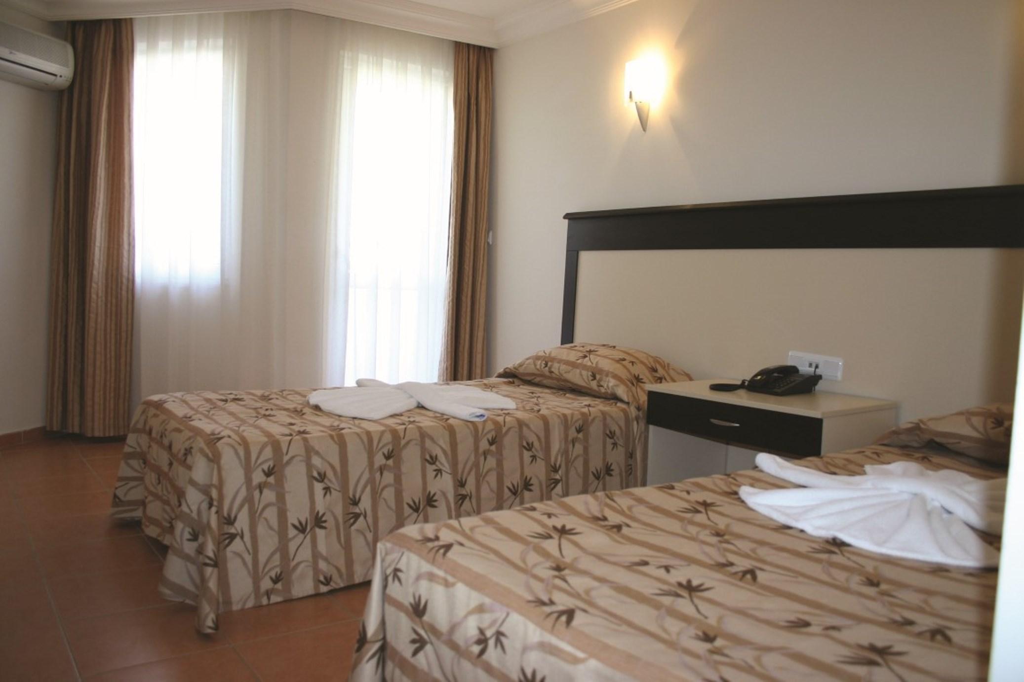 Helios Hotel Side Luaran gambar