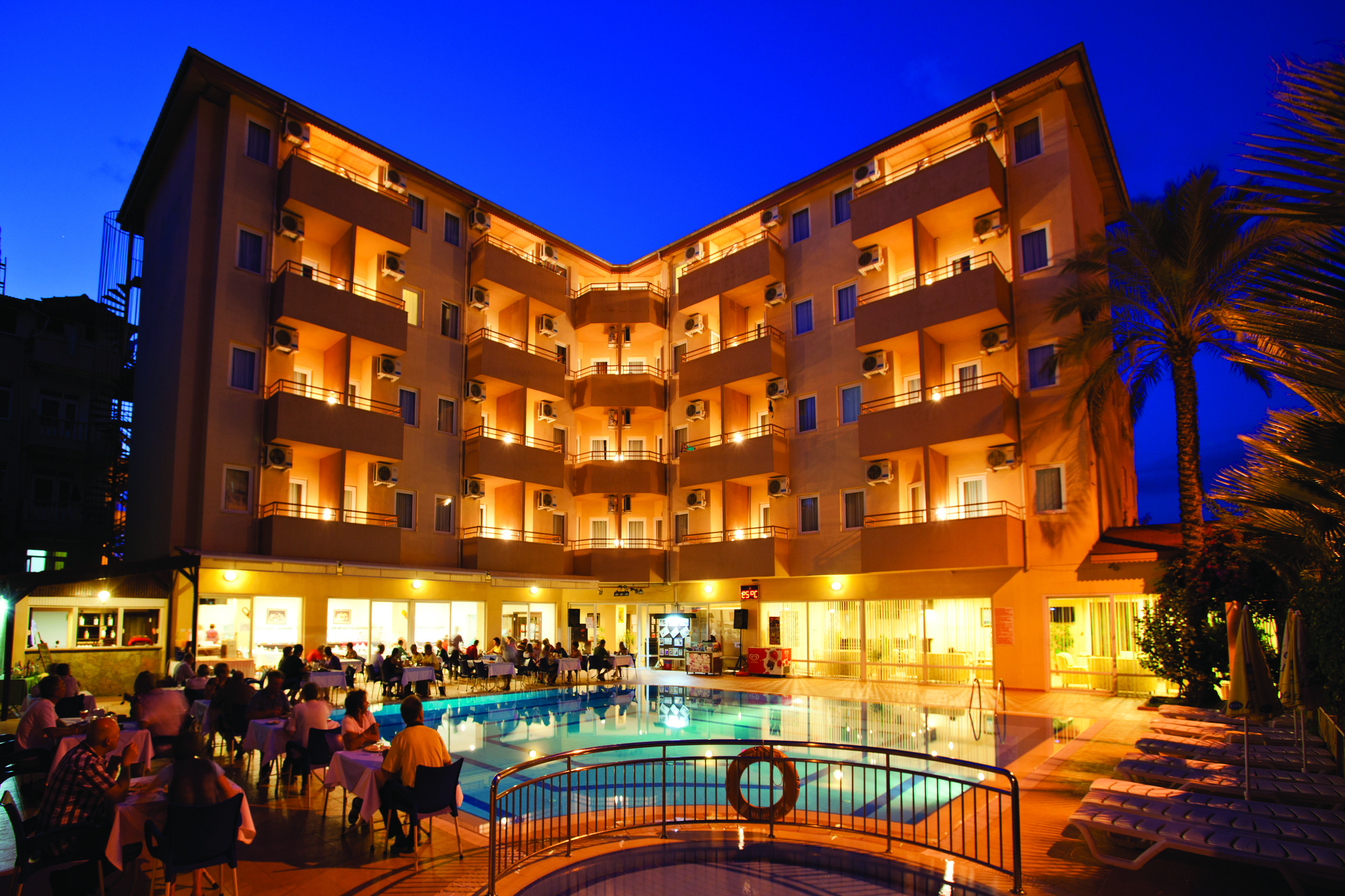 Helios Hotel Side Luaran gambar